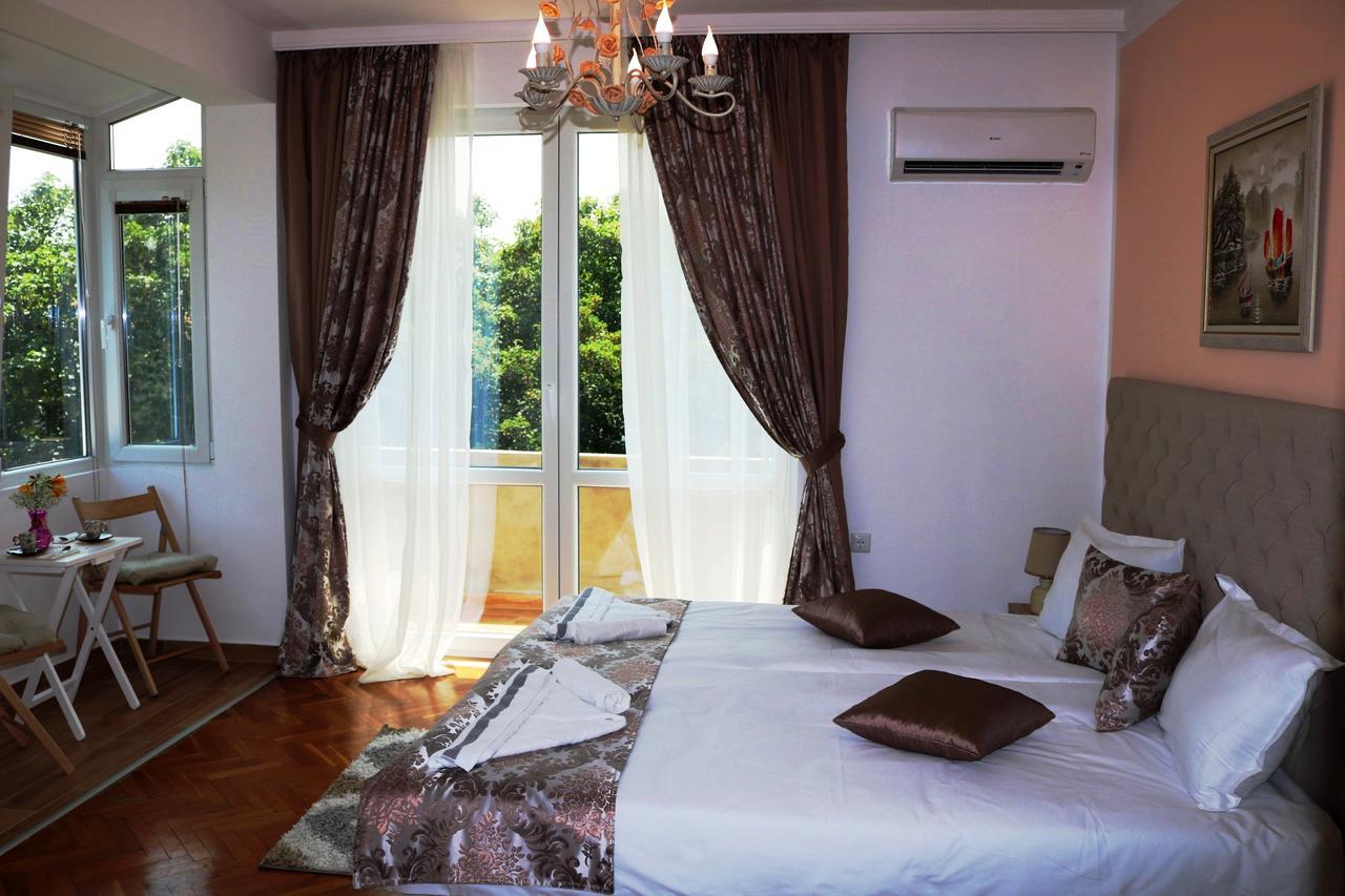 Sea Port Celebrity Apartment - Lets4Holiday Varna Luaran gambar