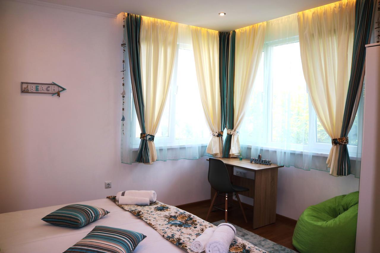 Sea Port Celebrity Apartment - Lets4Holiday Varna Luaran gambar