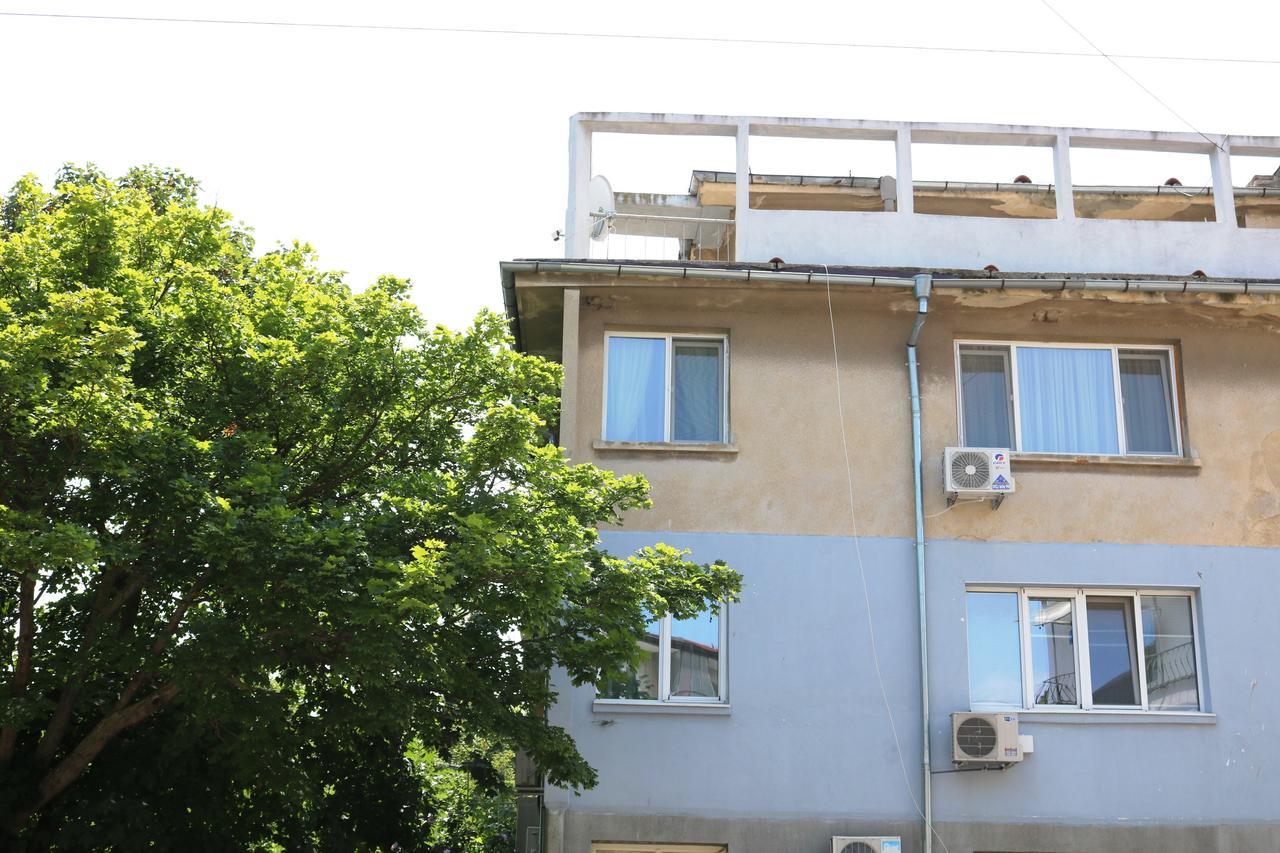 Sea Port Celebrity Apartment - Lets4Holiday Varna Luaran gambar