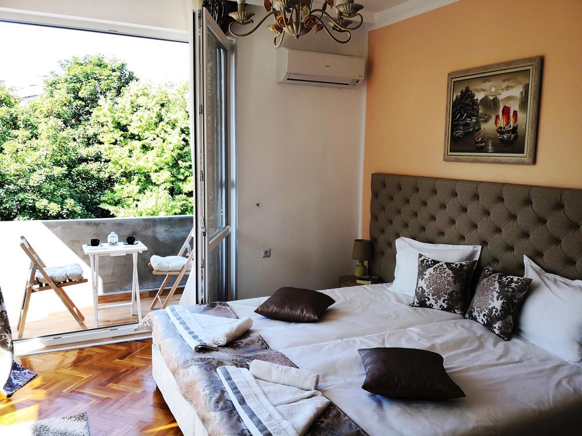 Sea Port Celebrity Apartment - Lets4Holiday Varna Luaran gambar